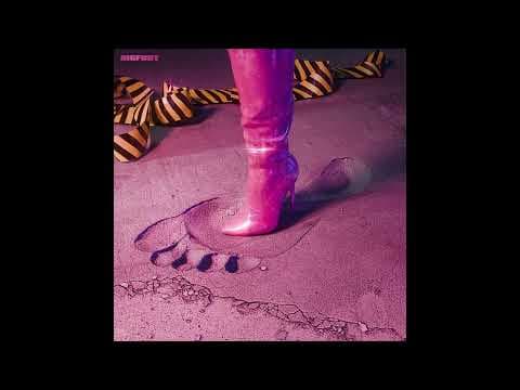 Nicki Minaj - Nicki Minaj - Big Foot (Official Audio)