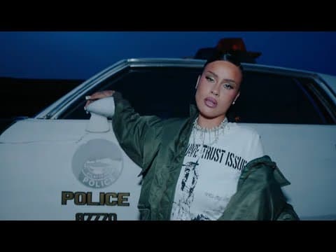 La Zowi - La Zowi - Miami Freestyle (Official Video)